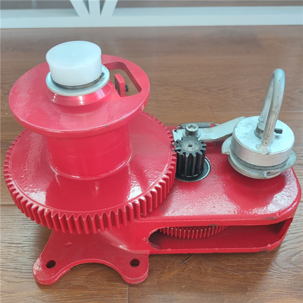 3500# winch for poultry house (2)