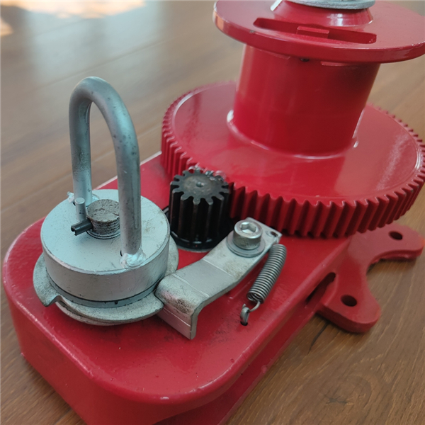 3500# winch for poultry house (5)